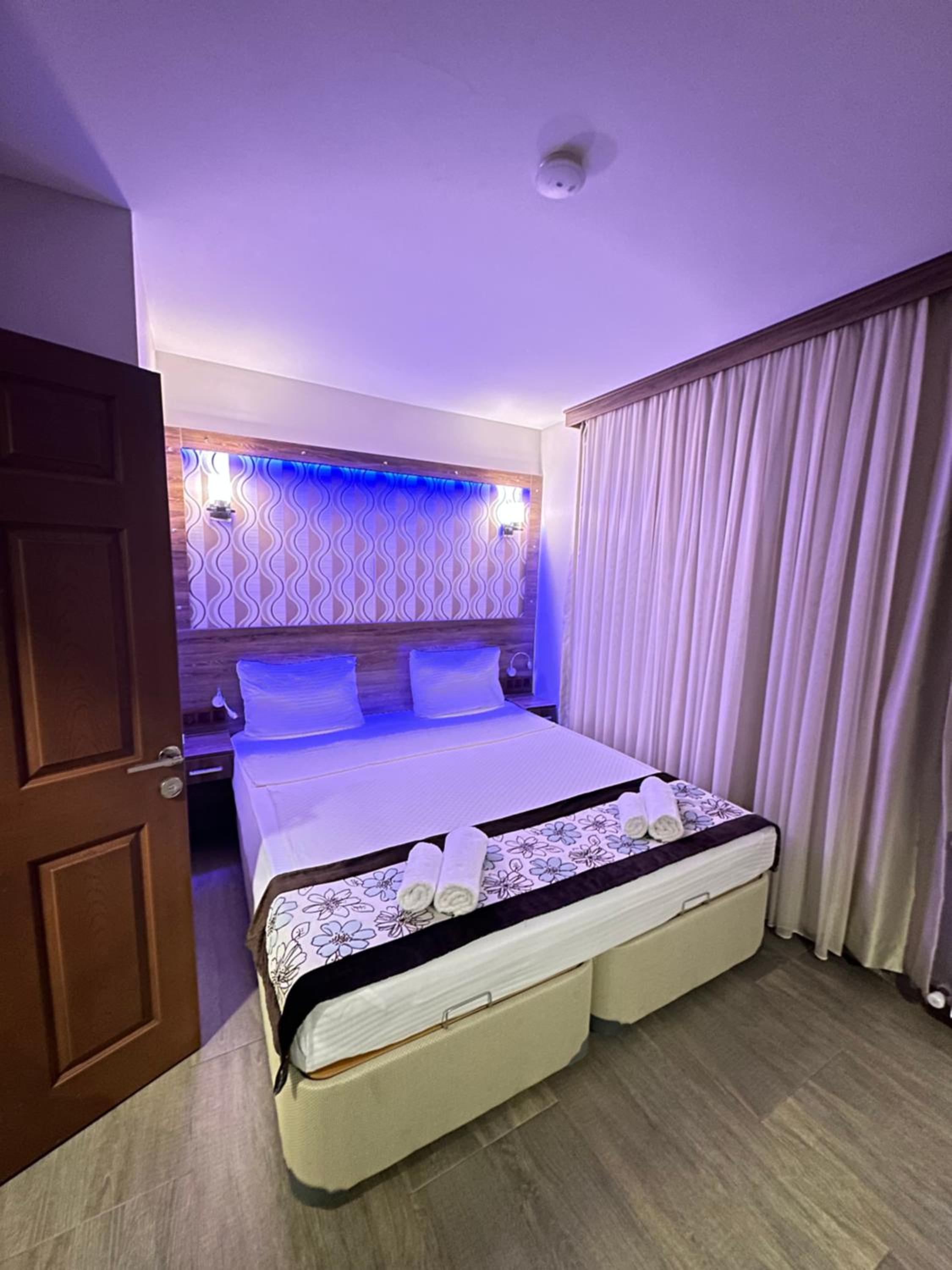Dolphin Apart Hotel — photo 90