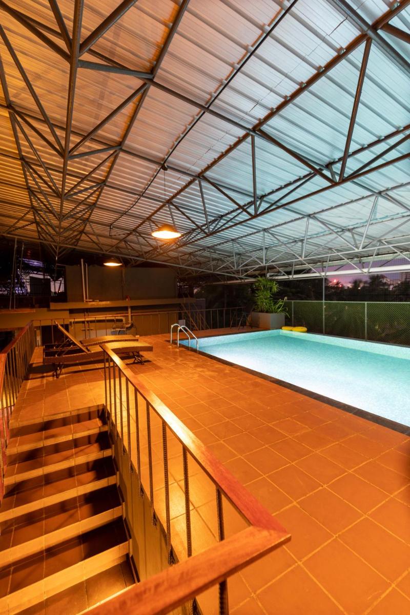 indoor pool
