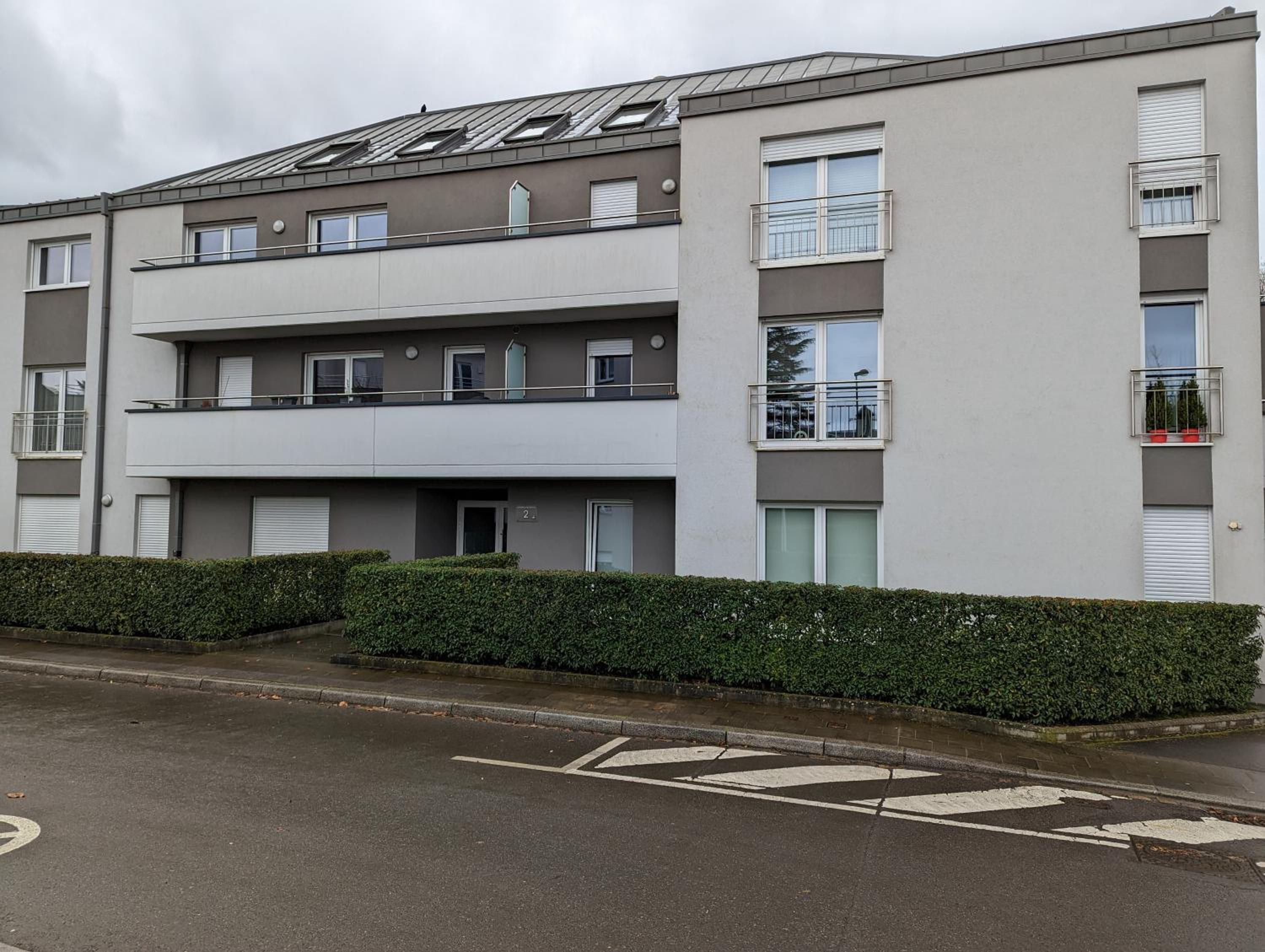 1BR Apartment with Garage in Kirchberg