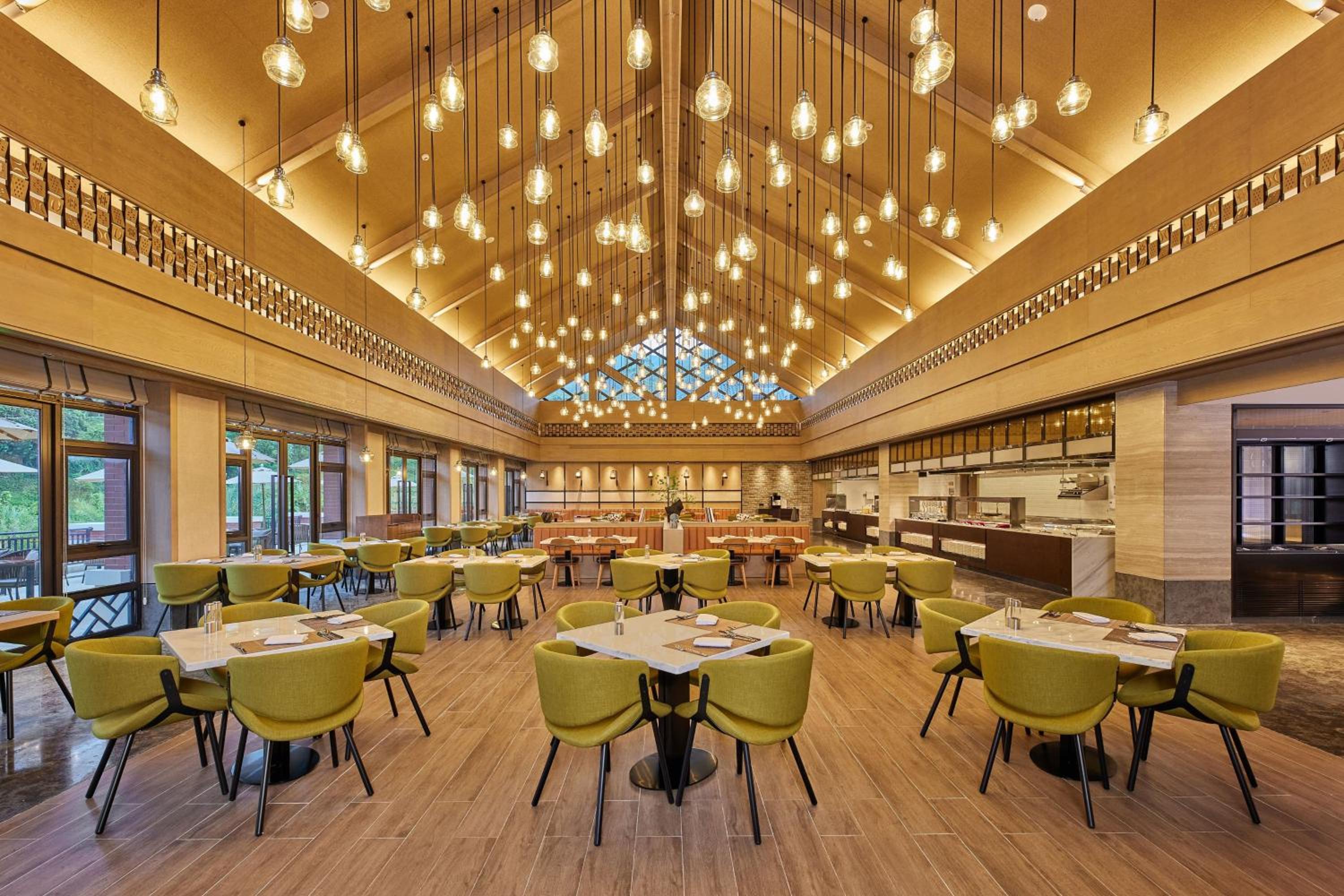 Four Points by Sheraton Hainan, Qiongzhong