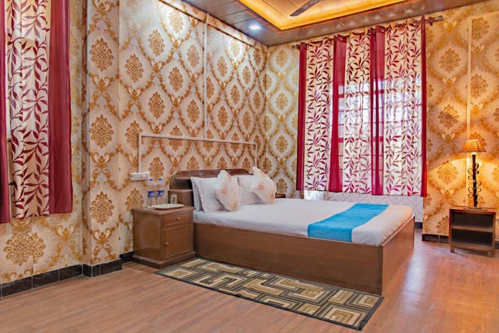 Jungle Heritage Villa Dharampur , KASAULI view 2