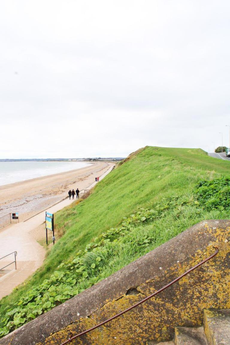 a luxurious gem by the sea view 2