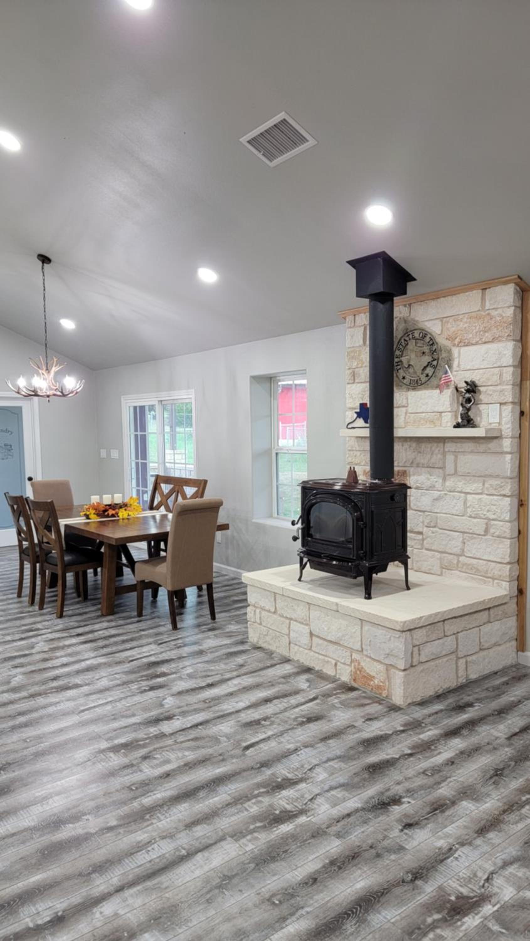 Cozy K&BM Ranch view 5