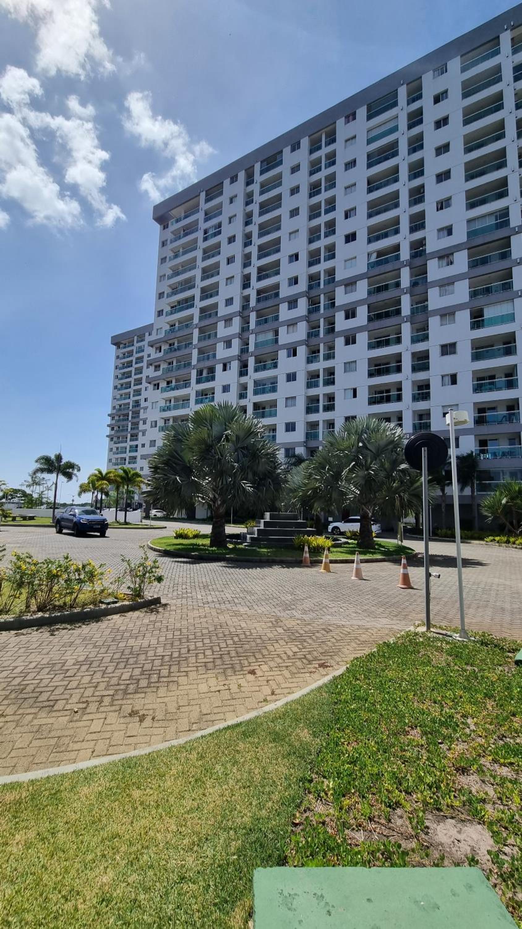 Apartamento novo ao lado do shopping da ilha