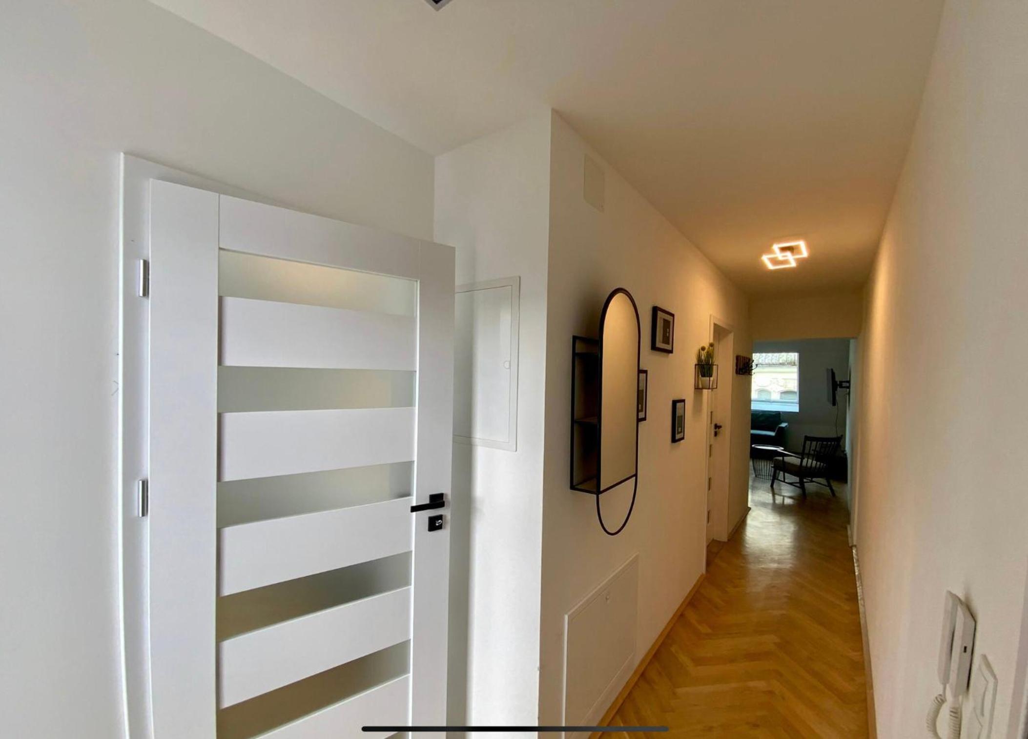 Freshly renovated Apartment in Trendy Area l HG21