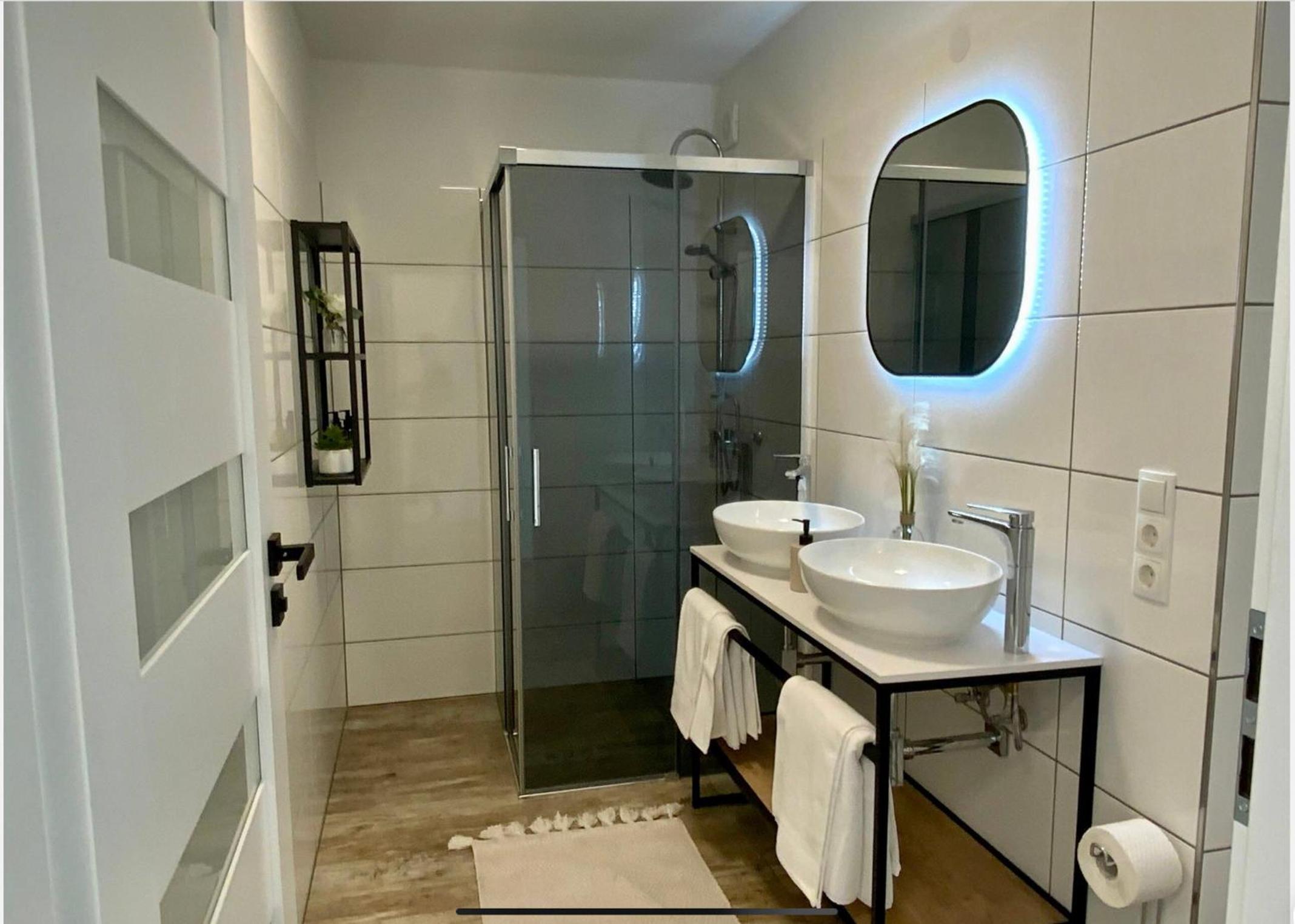 Freshly renovated Apartment in Trendy Area l HG21