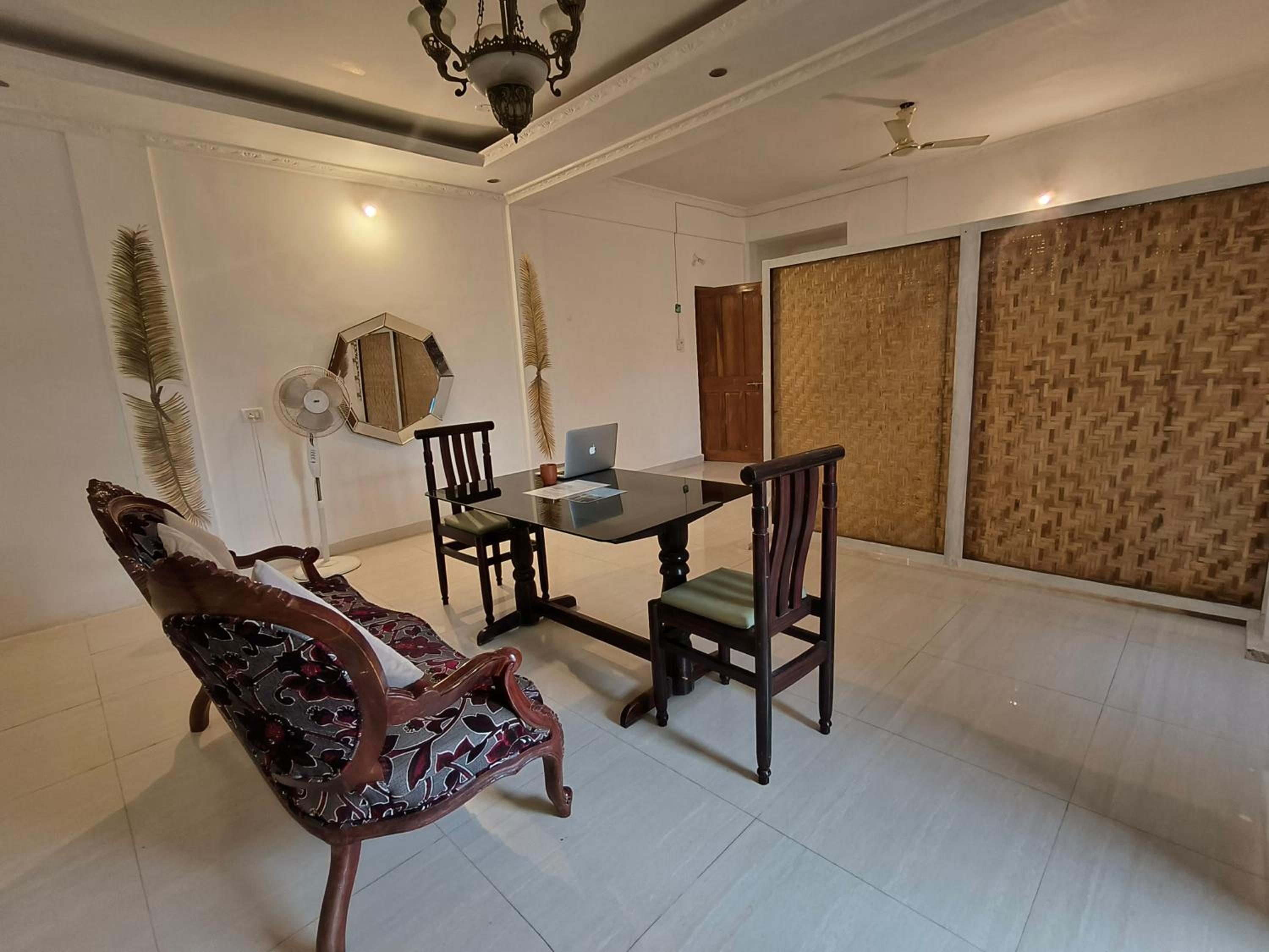 J-House, 4 Apartments with balconies, NO kitchen, Thalassa 1min away view 3