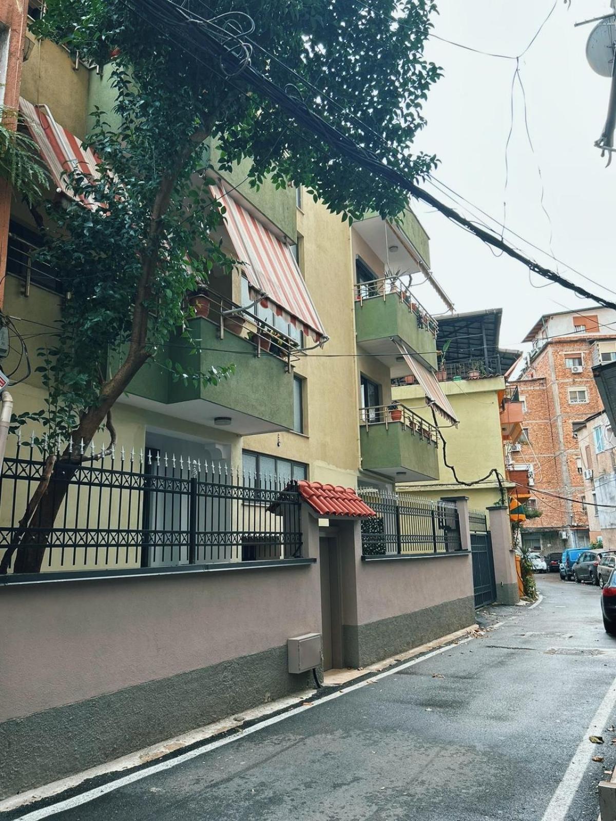 Clinton Tirana Inn