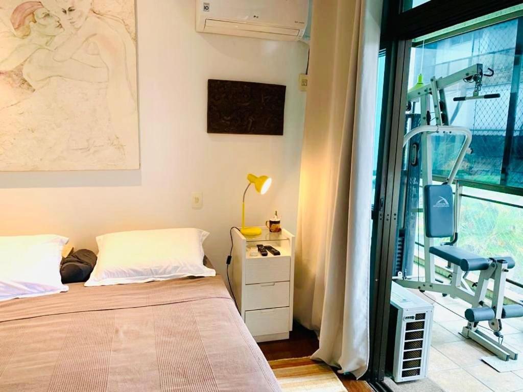 Apartamento J Oceânico 2 suites garagem e proximo a praia