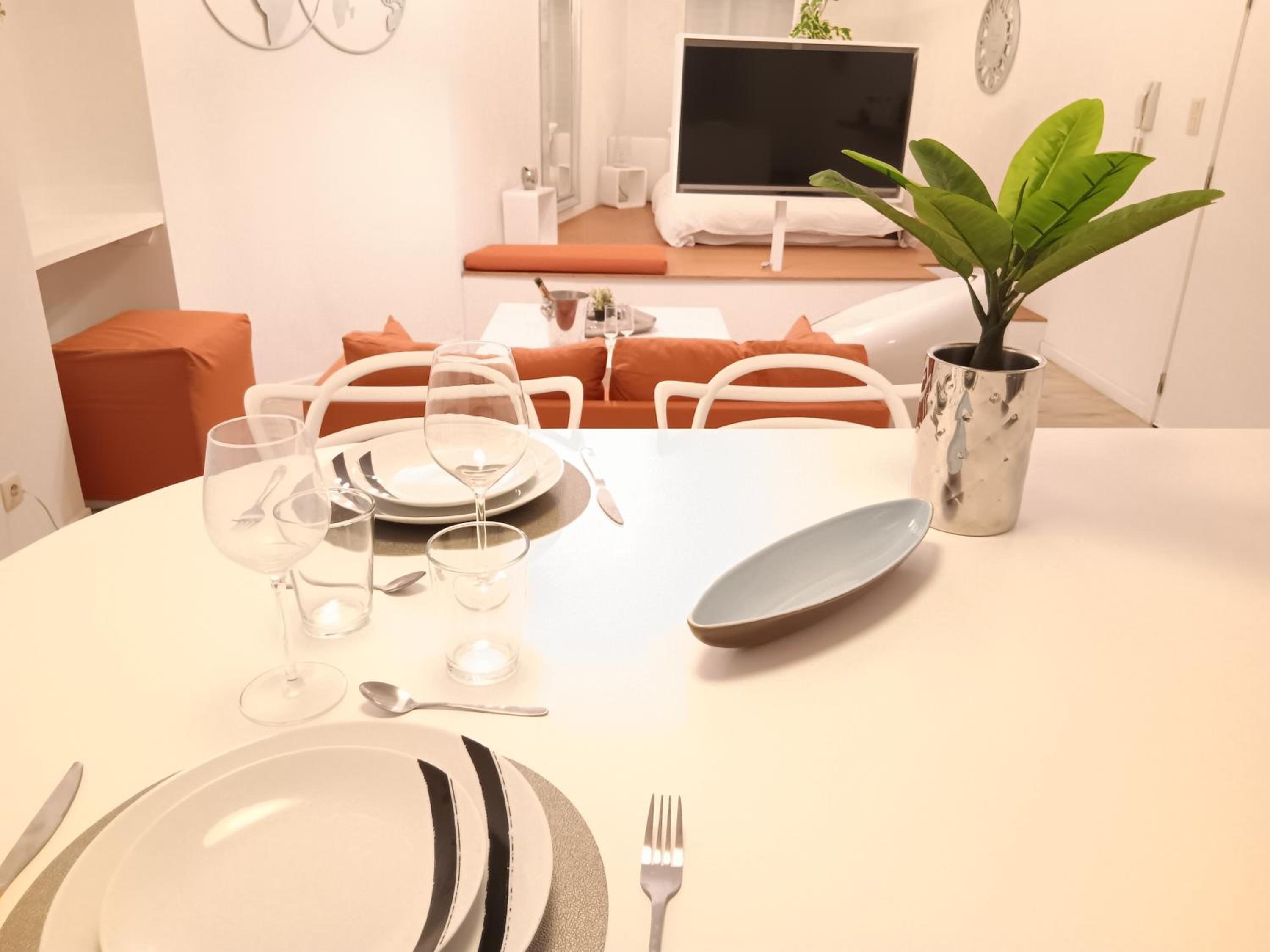 The Luxury White Suite