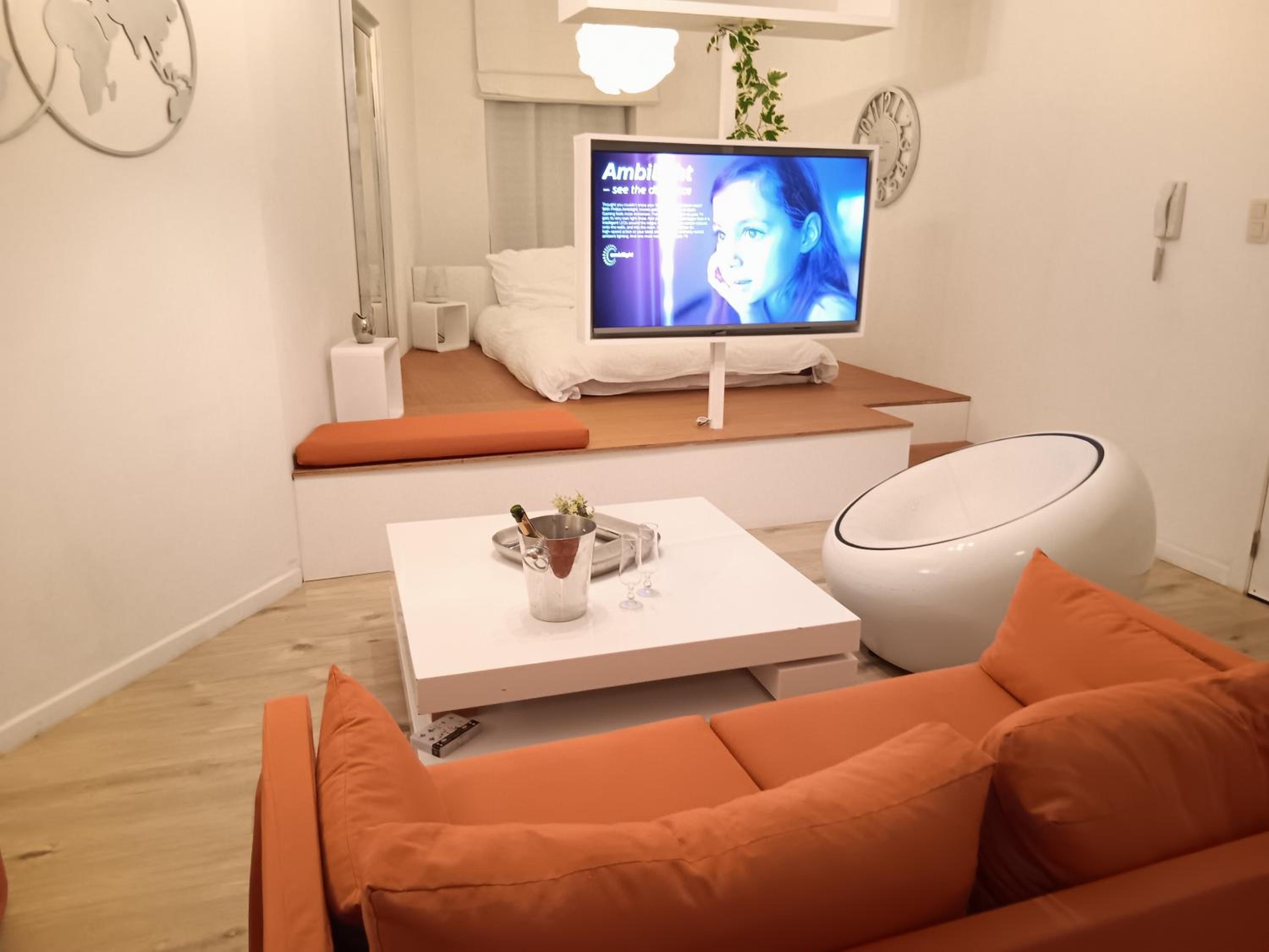 The Luxury White Suite