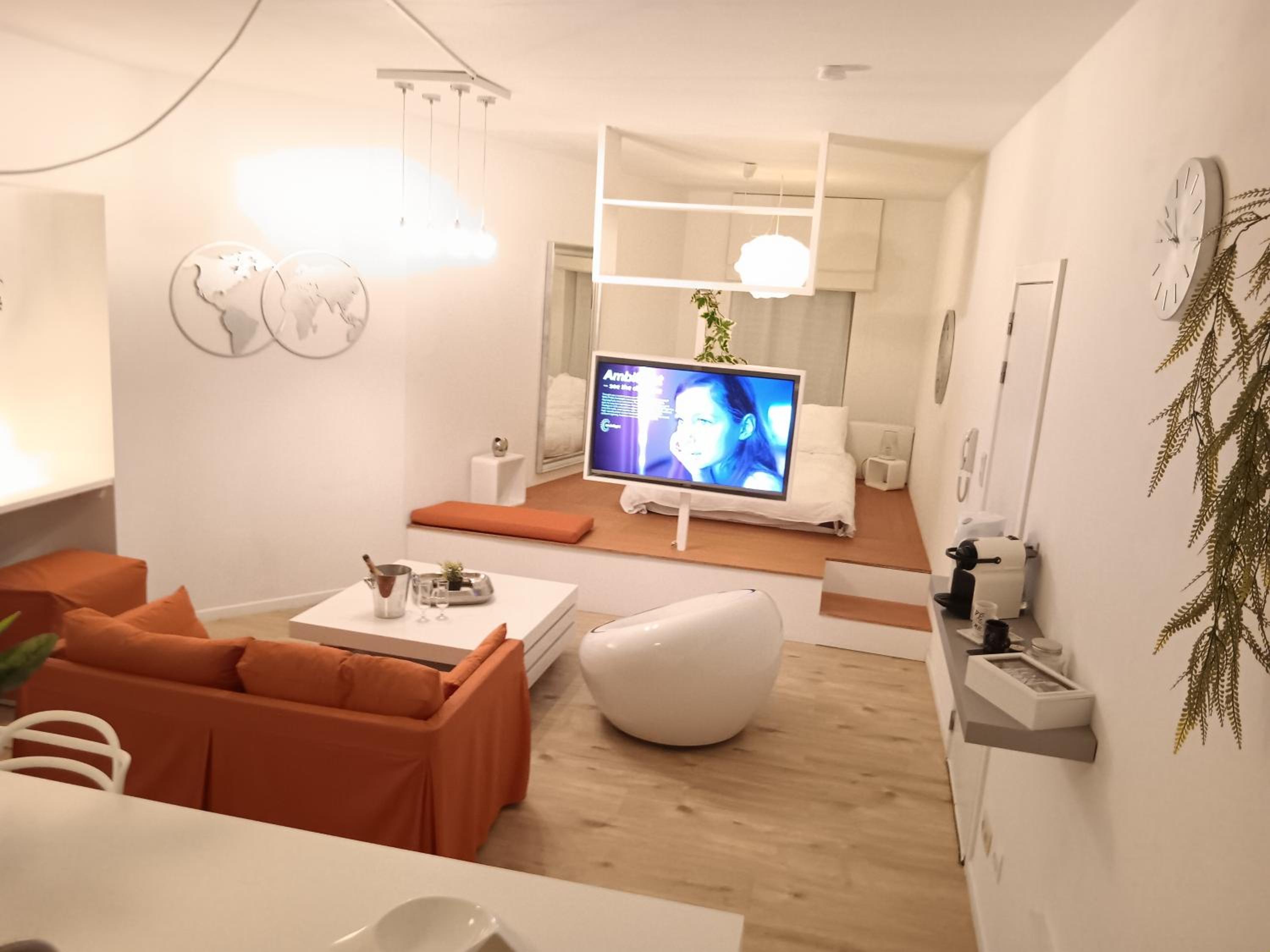 The Luxury White Suite