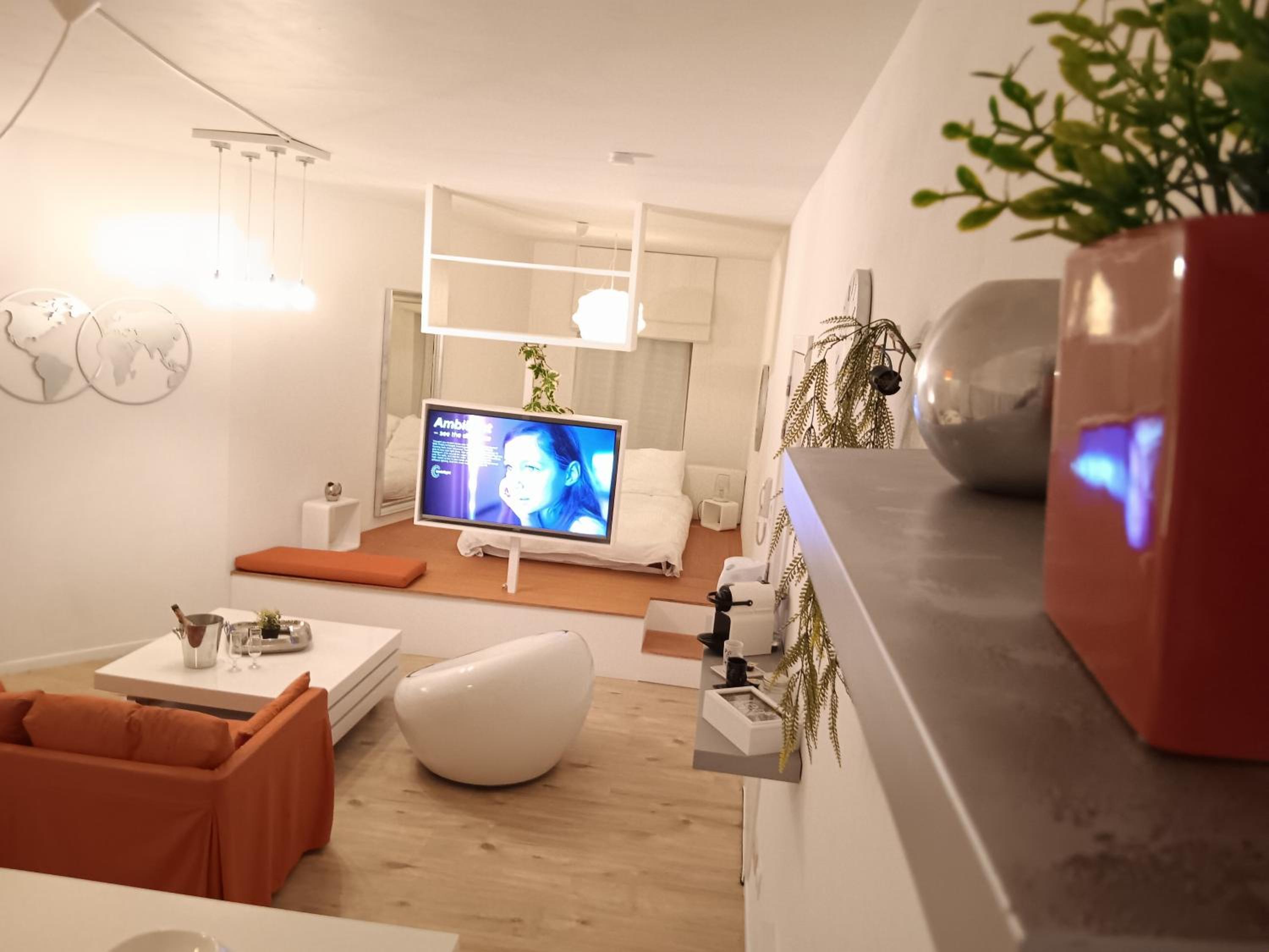 The Luxury White Suite
