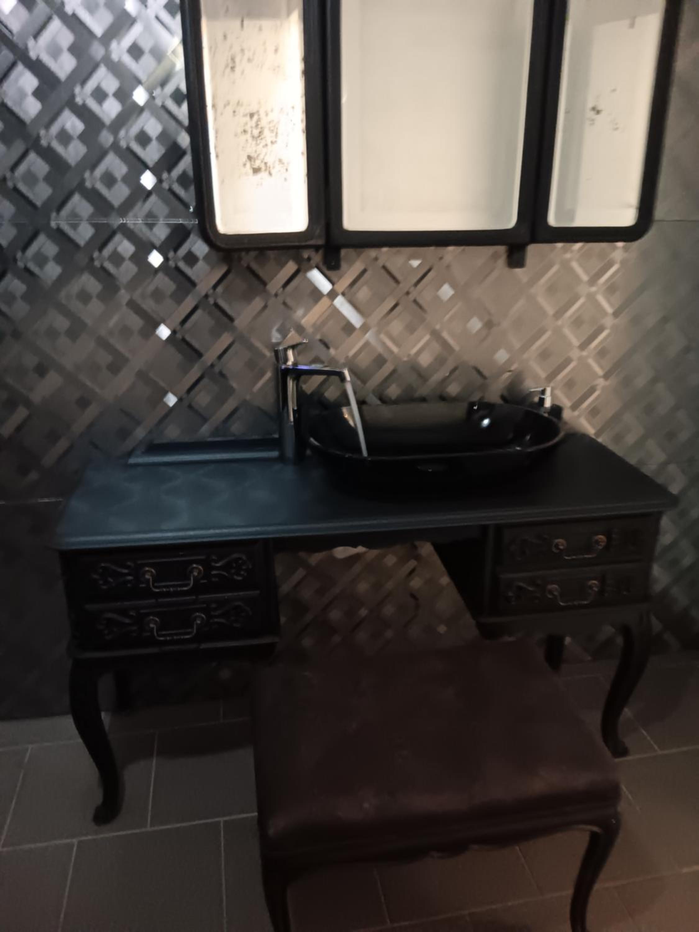 The Luxury White Suite