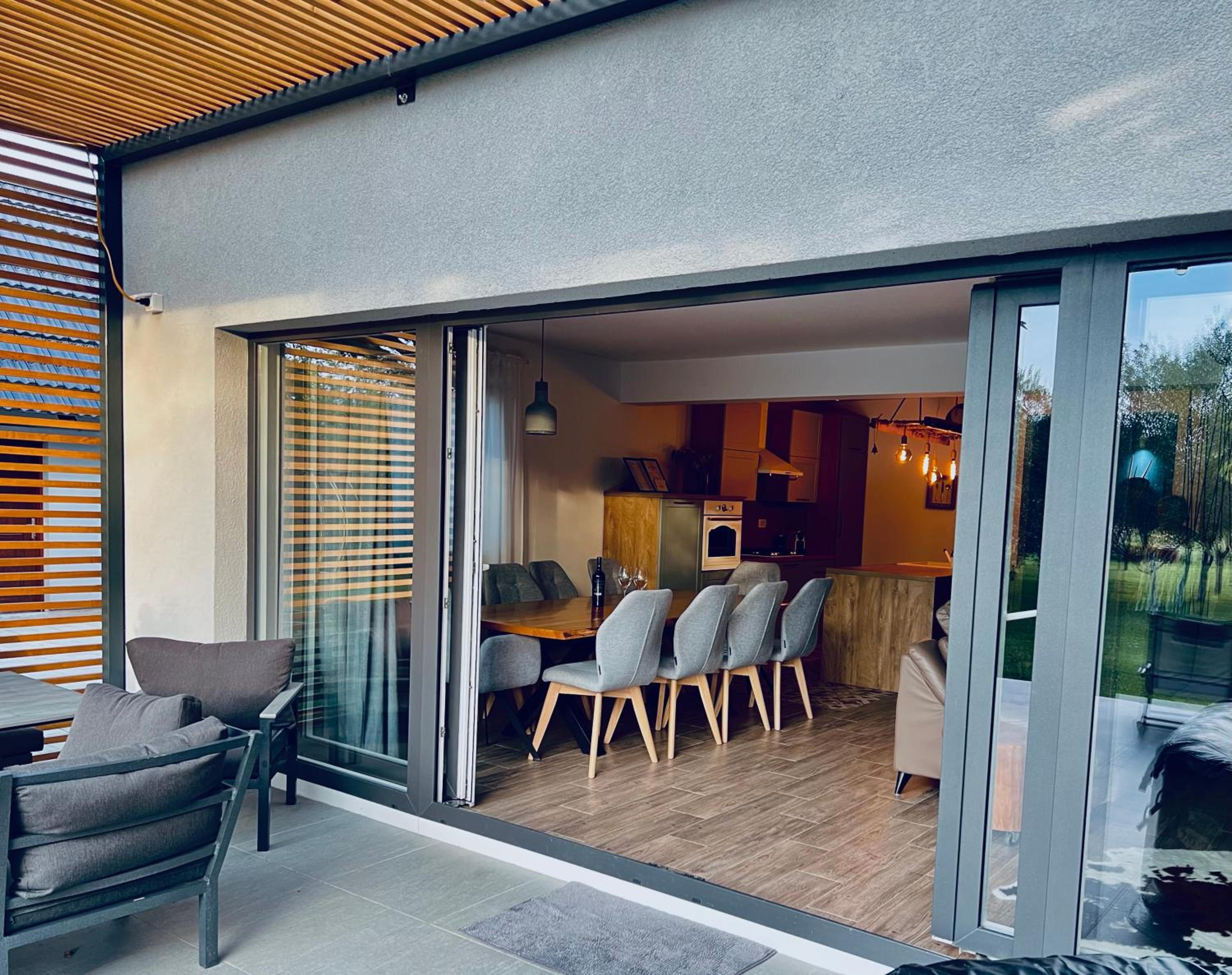House DIKA- sauna & jacuzzi view 4