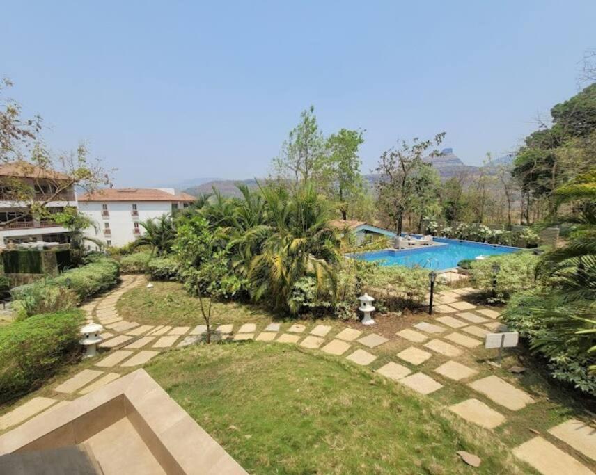 ‘The Mountain Majesty’: cozy 1 bhk apartment view 4