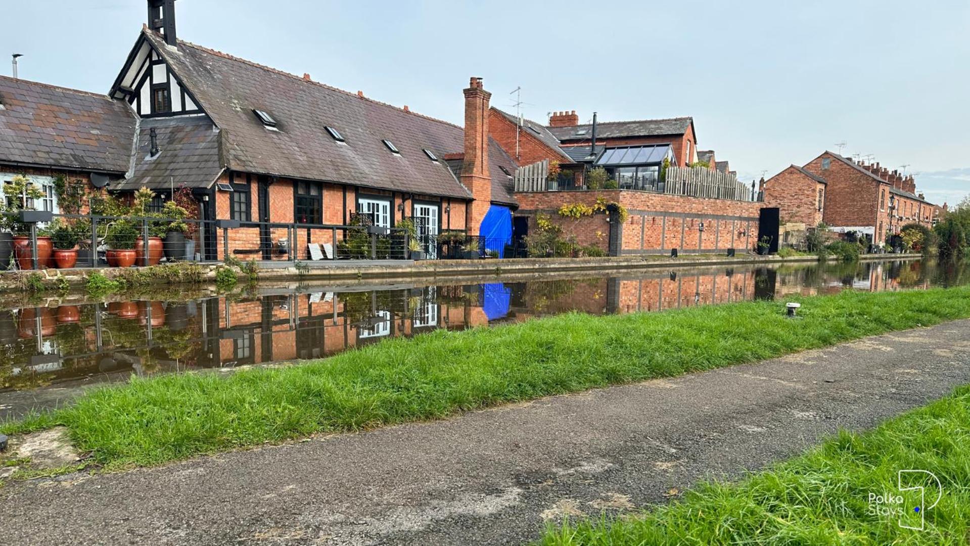 The Stables, Chester - Luxury Apartments by PolkaStays view 2