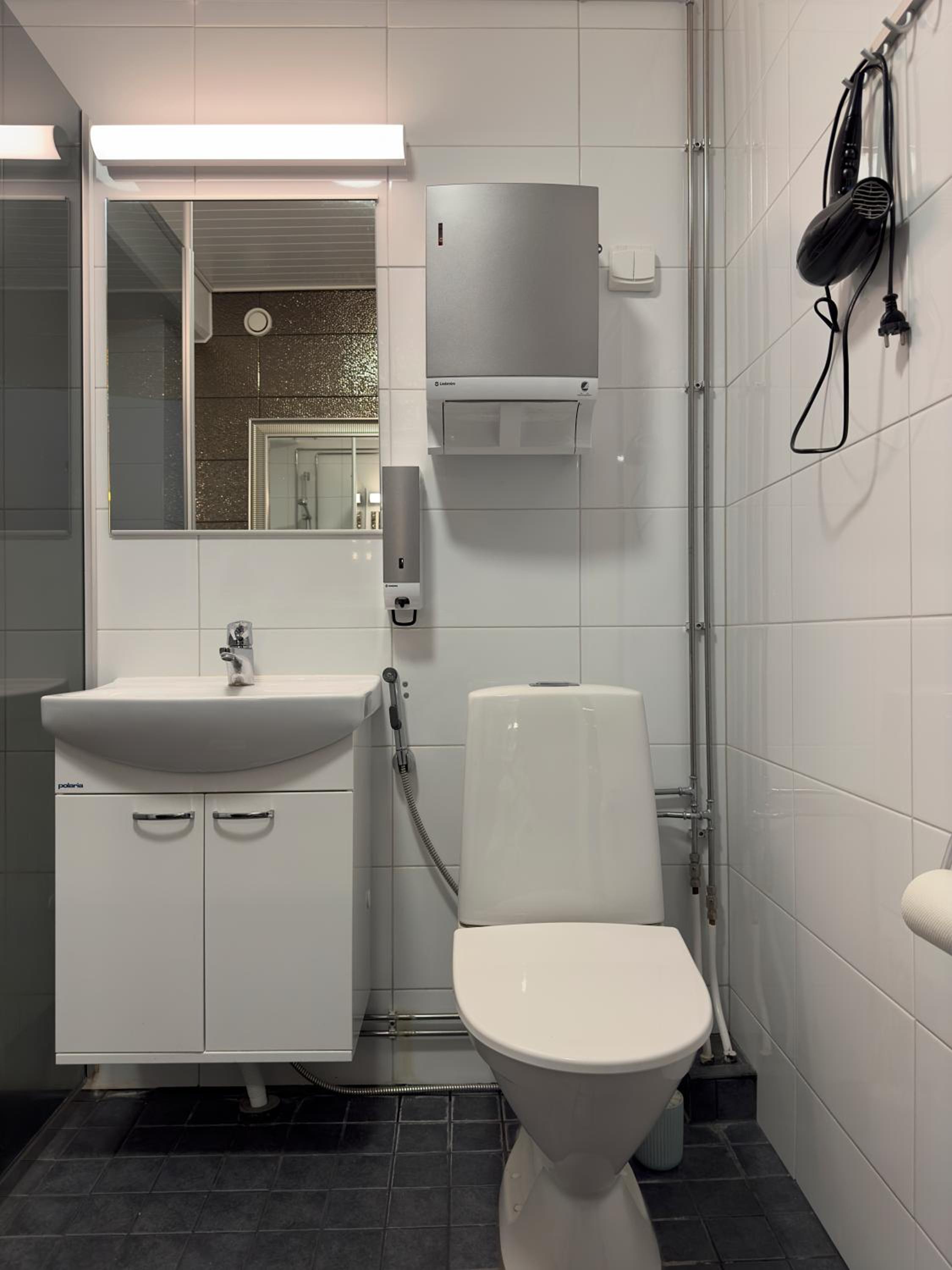 Vantaa Vacations - The Rooms Airport - 20Rooms - Property Image 4