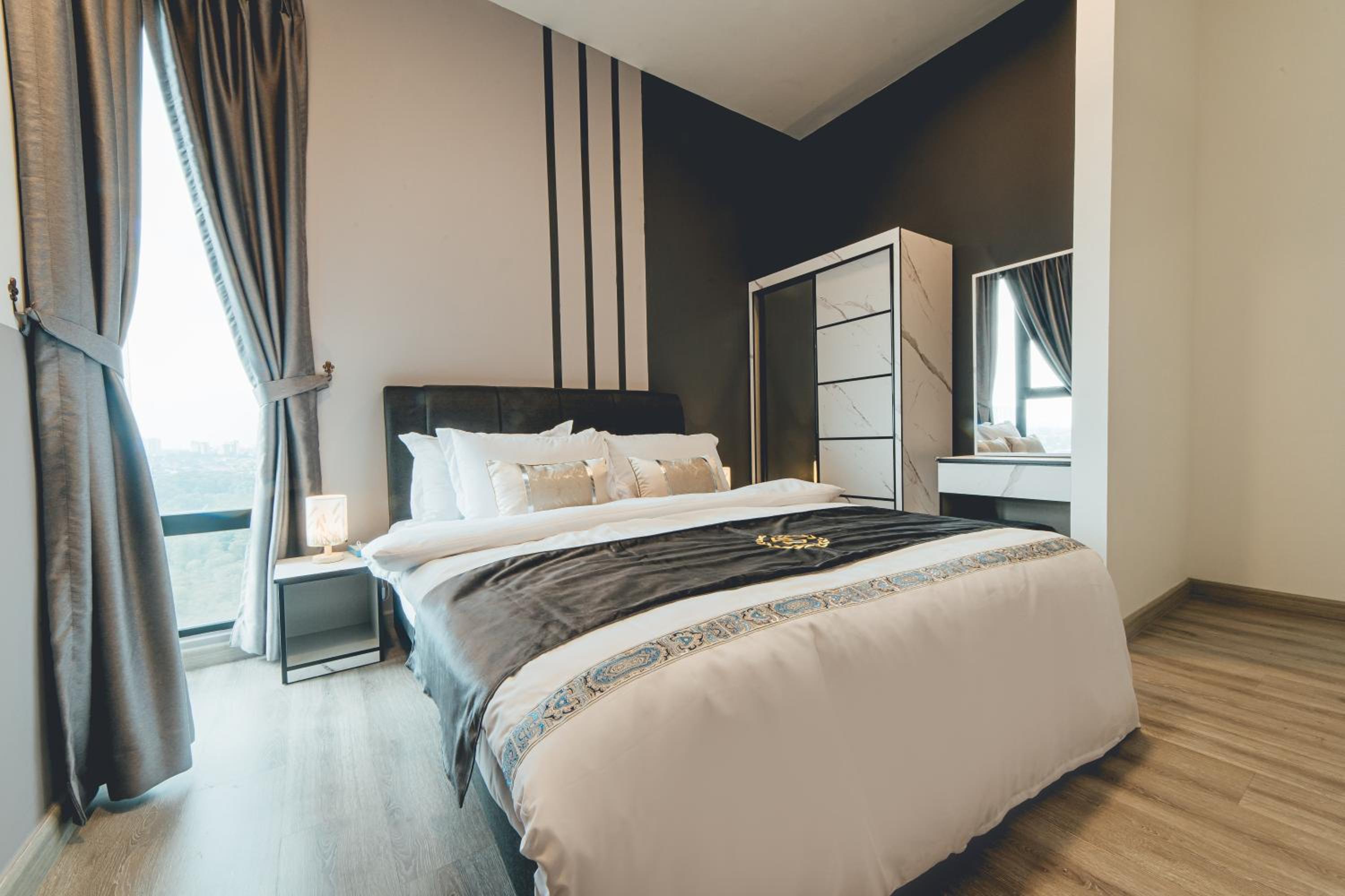 Mosaic Grand Luxury 3BR w bathtub near Midvalley by Our Stay
