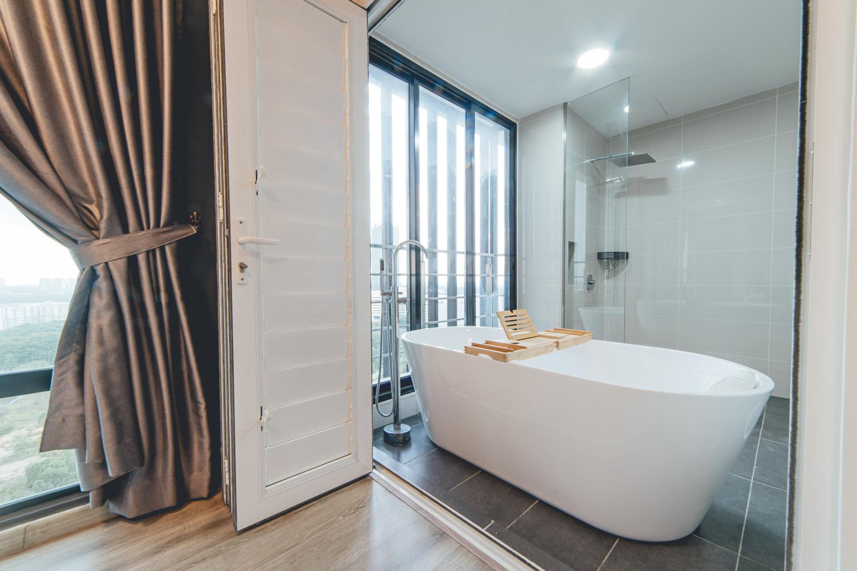 Mosaic Grand Luxury 3BR w bathtub near Midvalley by Our Stay