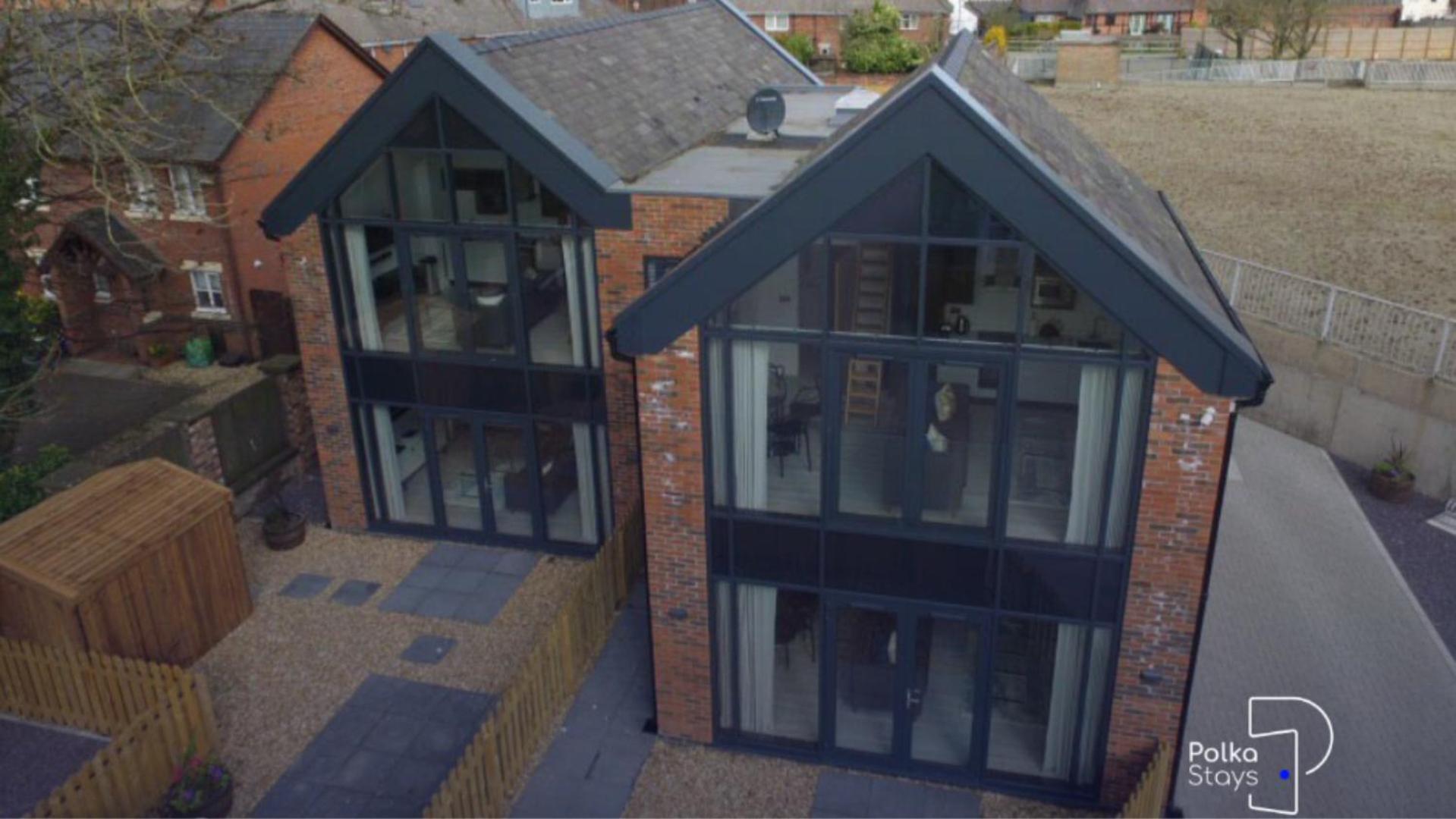 Hotel The Stables, Chester - Luxury Apartments By Polkastays