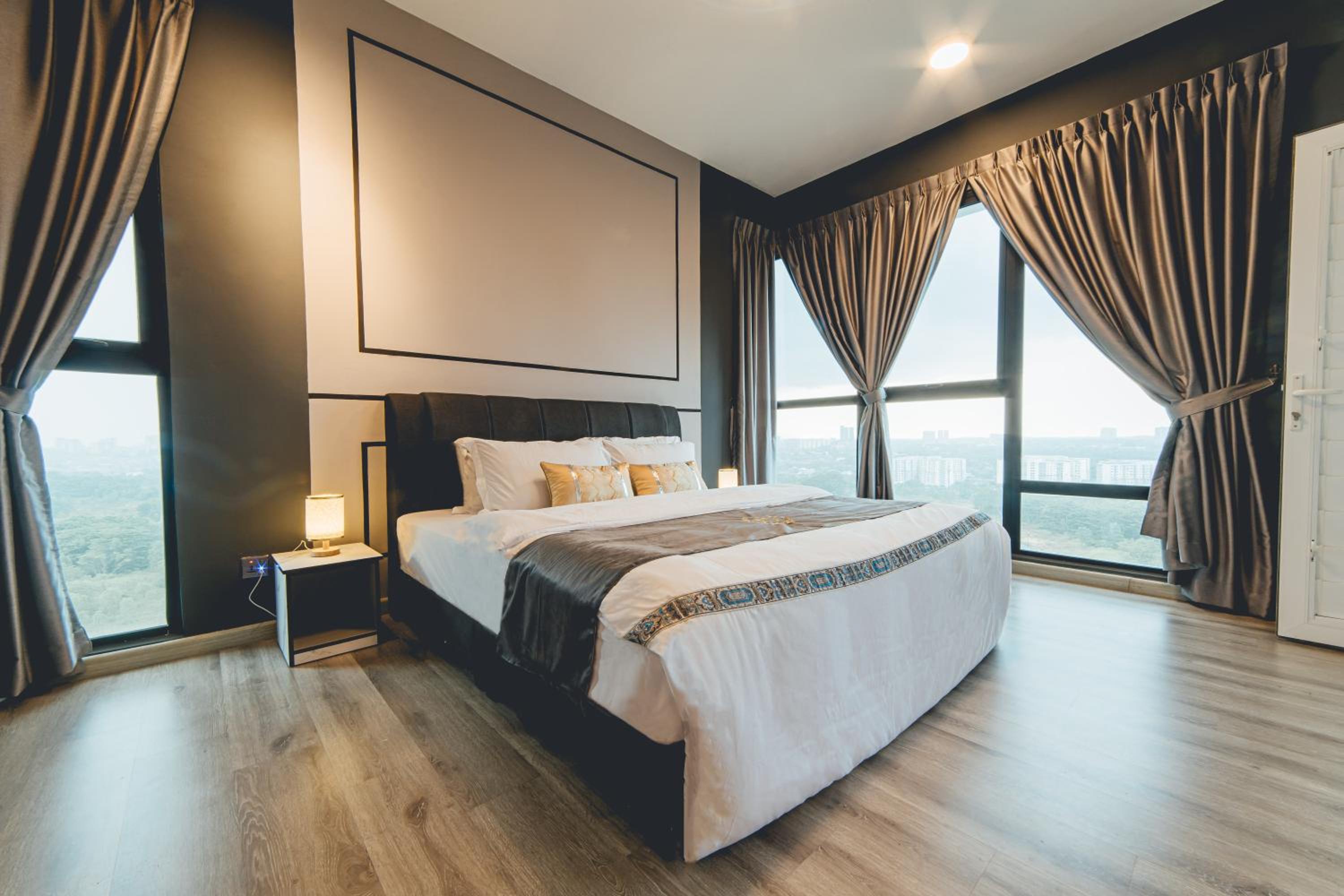 Mosaic Grand Luxury 3BR w bathtub near Midvalley by Our Stay