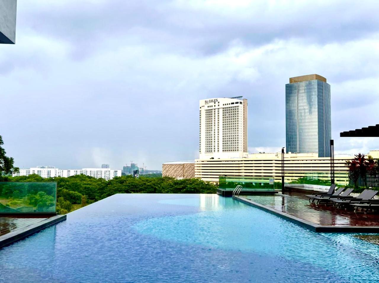 Mosaic Grand Luxury 3BR w bathtub near Midvalley by Our Stay