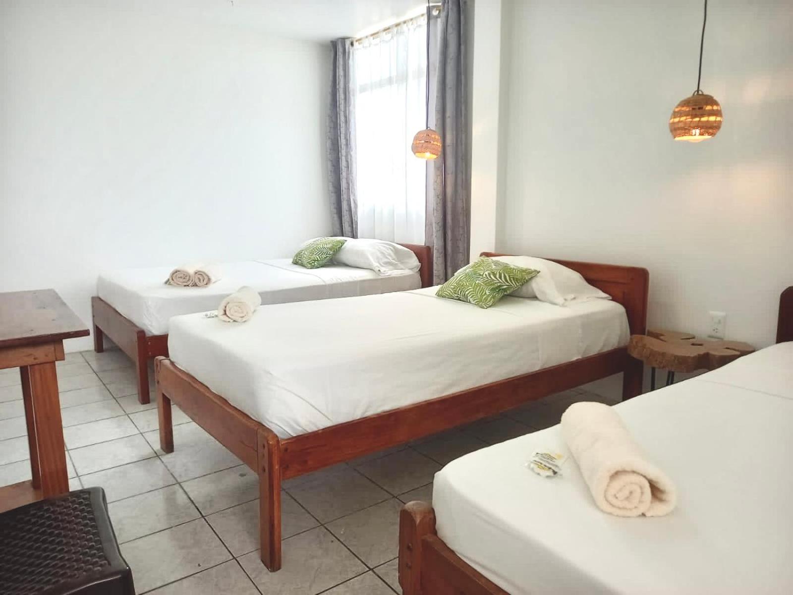 HOTEL PLAYAS PERDERNALES ECUADOR