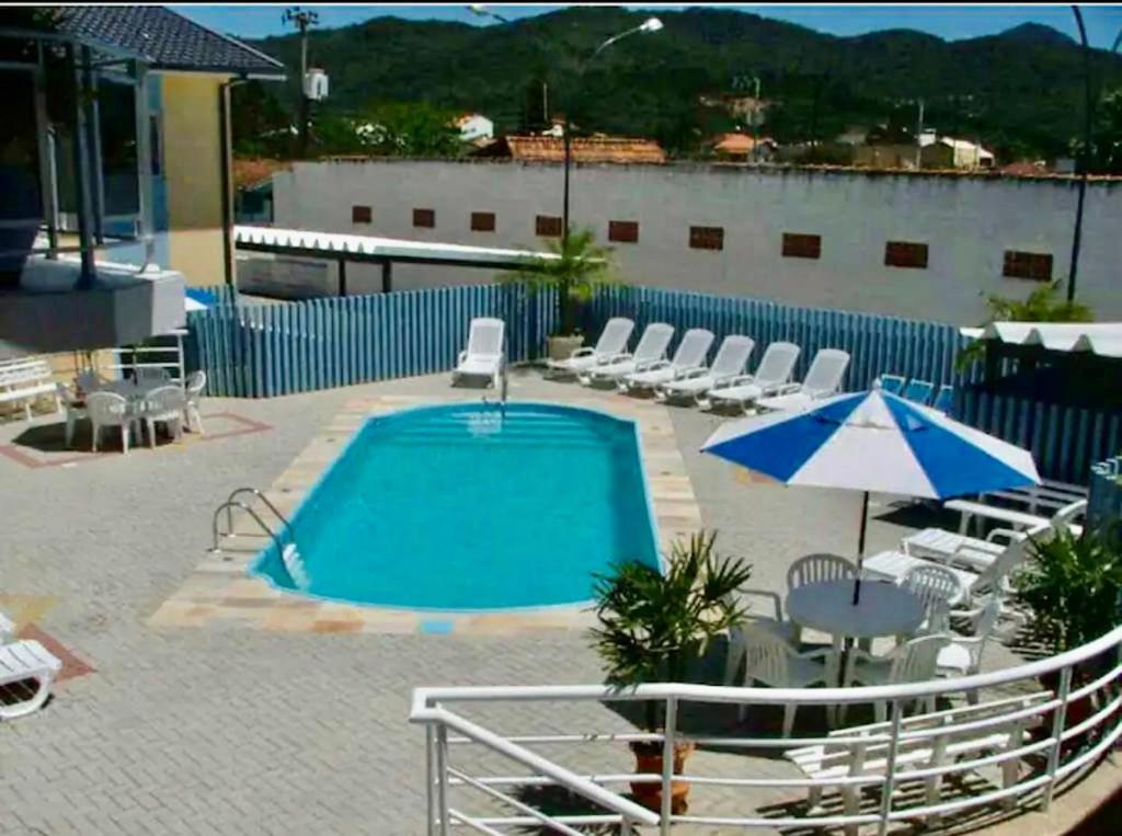 AP com Piscina em Porto Belo