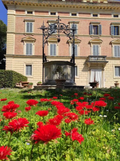 Tenuta Granducale Dolciano suite with pool view 4