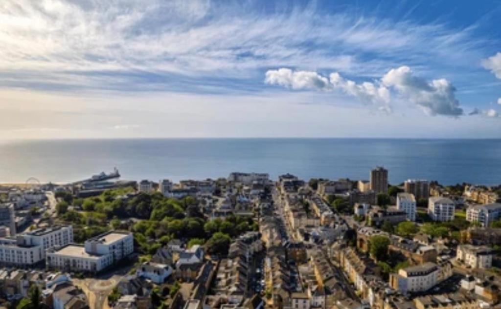 Photo 32