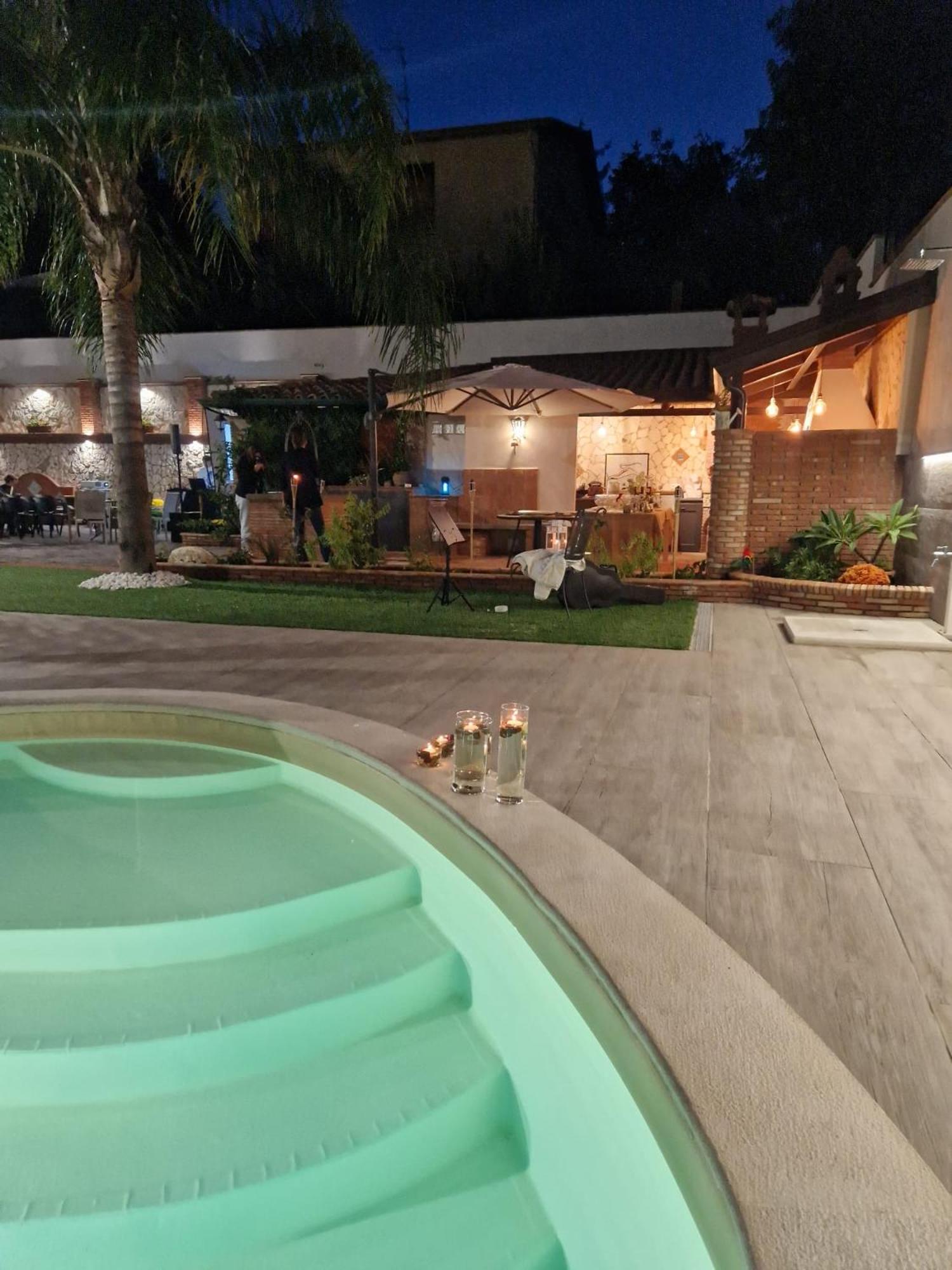 Photo 33