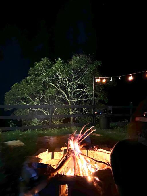 Cabana Raízes: A-Frame com vista para as montanhas