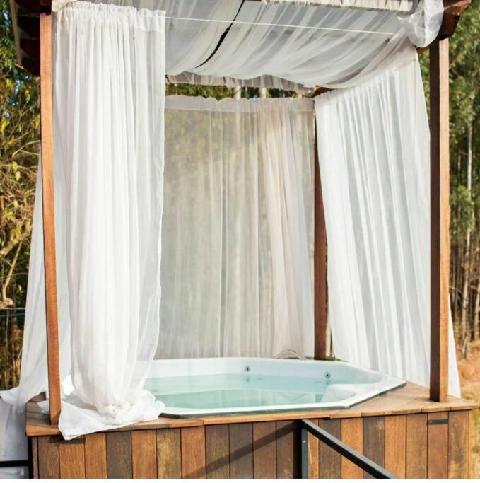 Cabana Raízes: A-Frame com vista para as montanhas