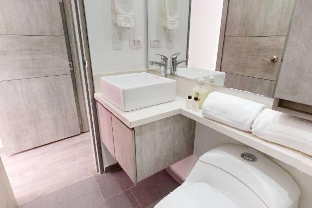 Elegante Apto 2 rooms Unicentro Serenity