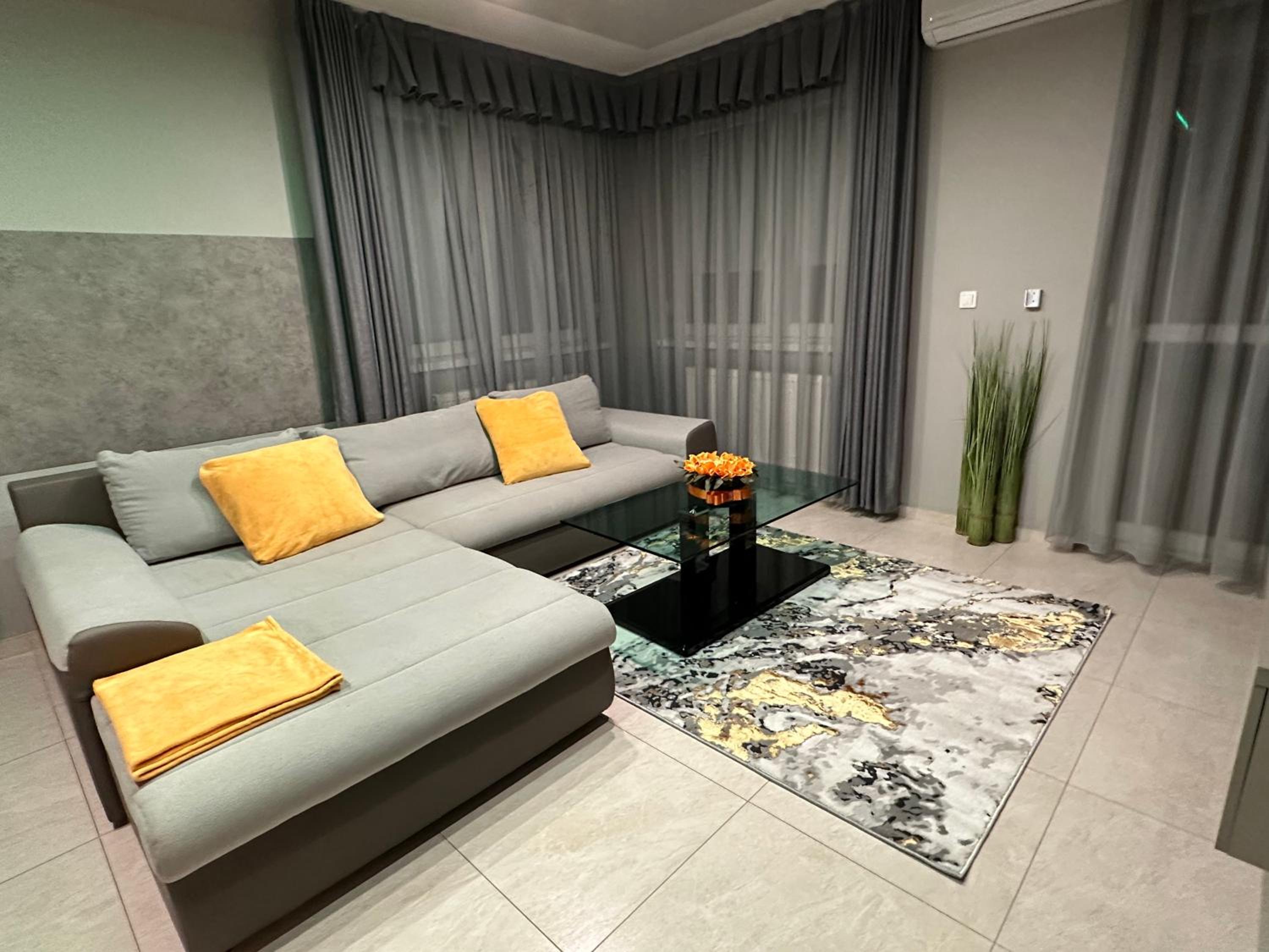 NEW APARTMAN view 2