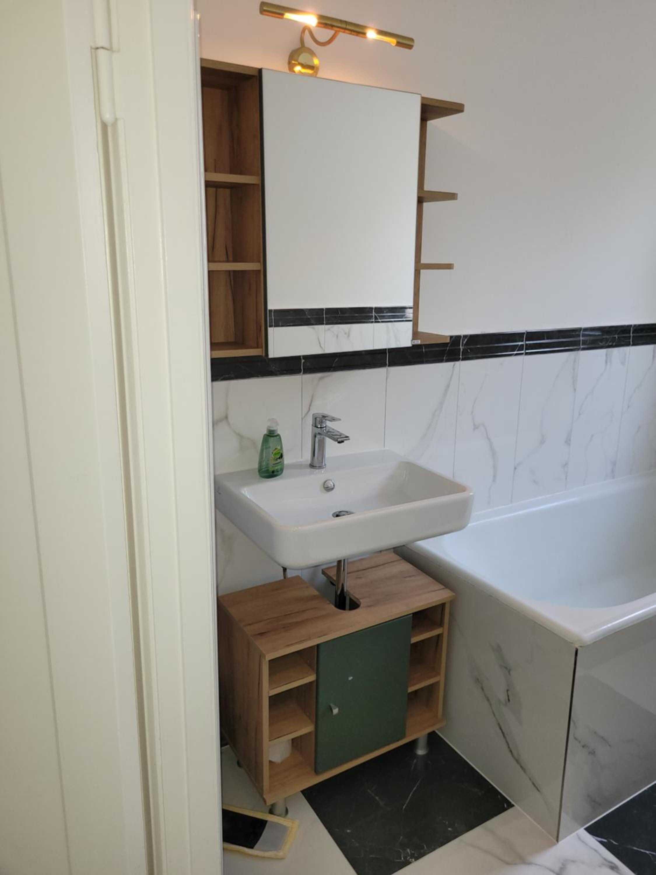 Stilvoll eingerichtete Altbauwohnung