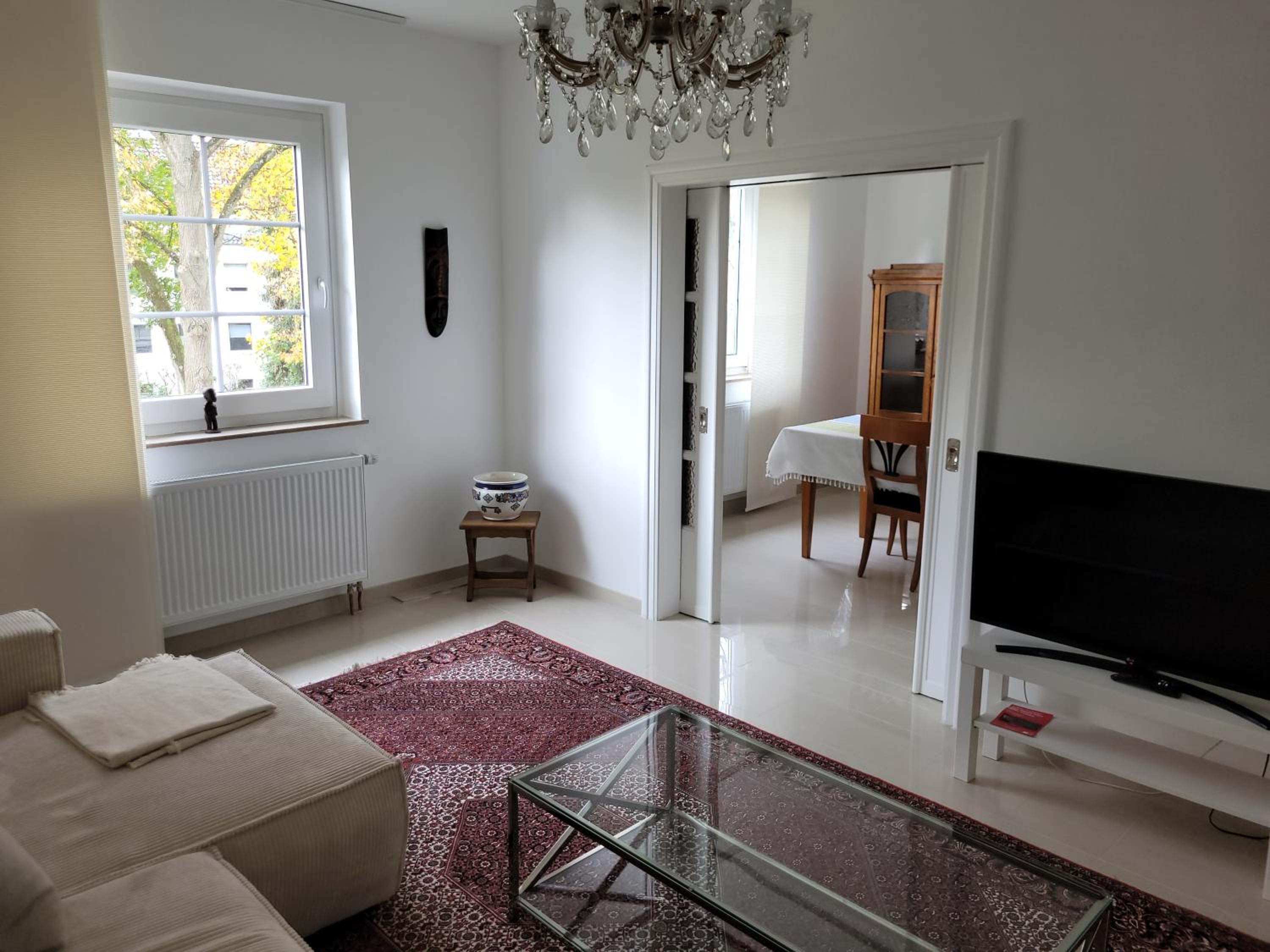 Stilvoll eingerichtete Altbauwohnung