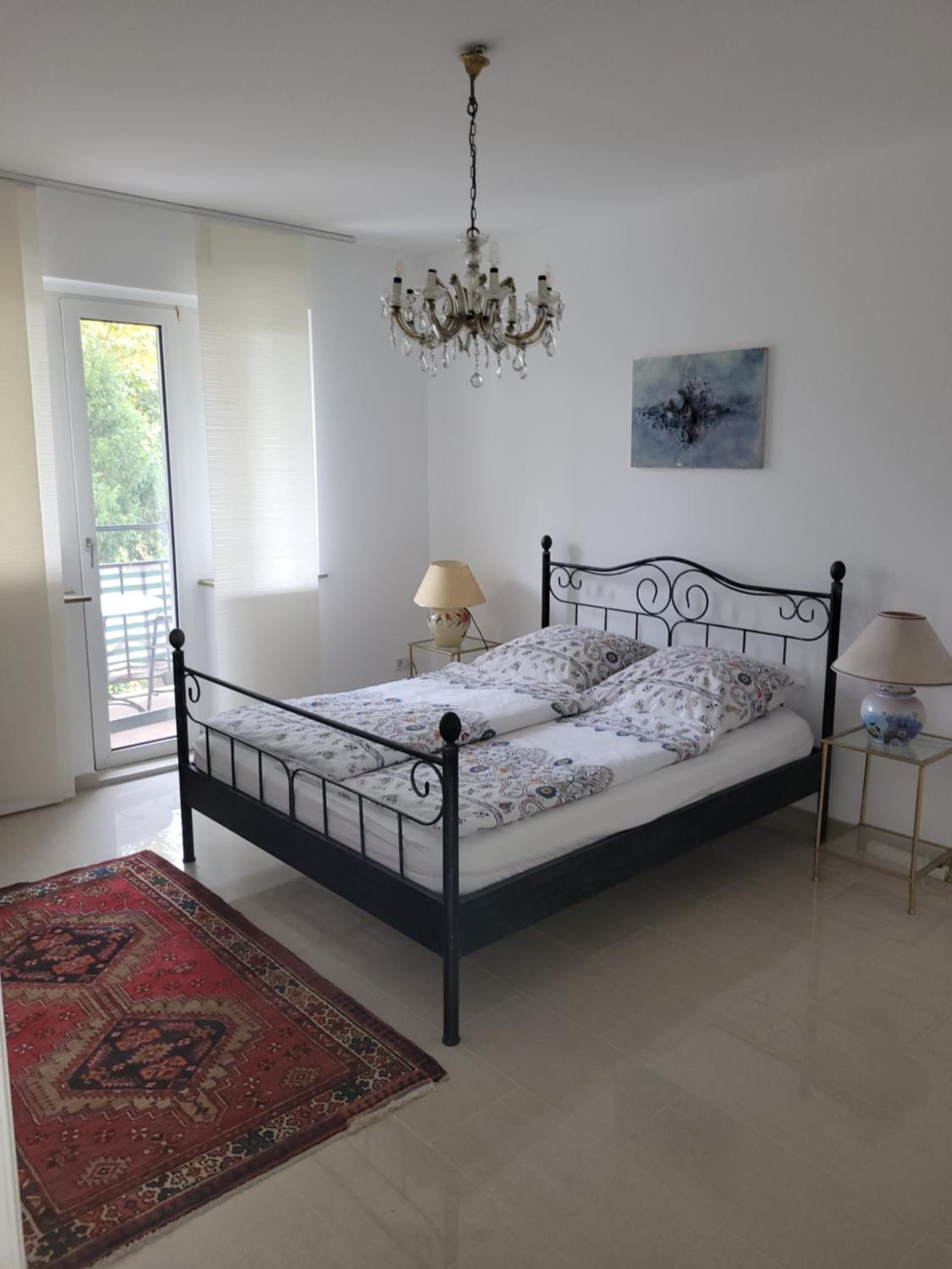 Stilvoll eingerichtete Altbauwohnung