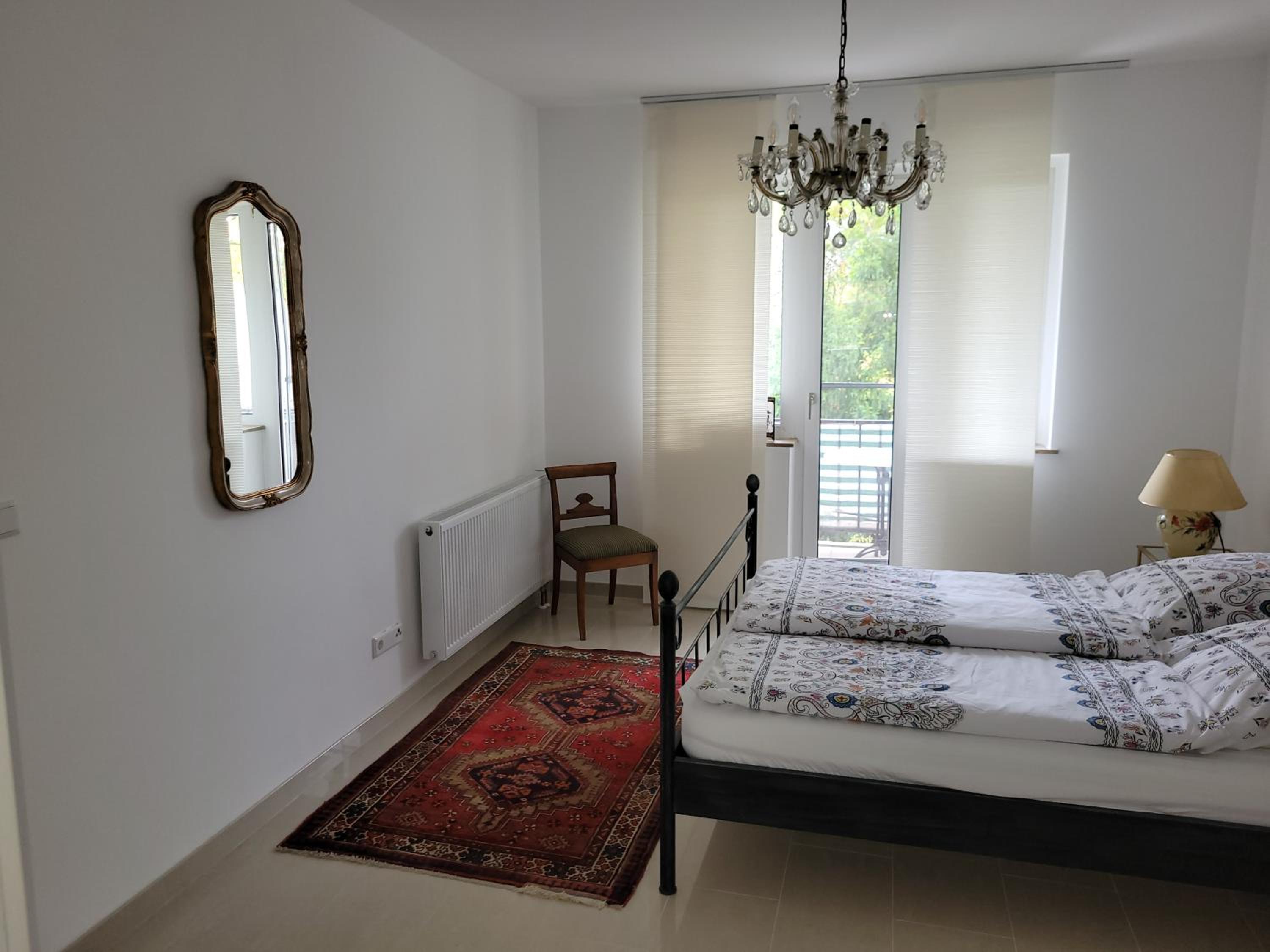Stilvoll eingerichtete Altbauwohnung