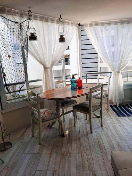 Hermoso departamento frente al mar