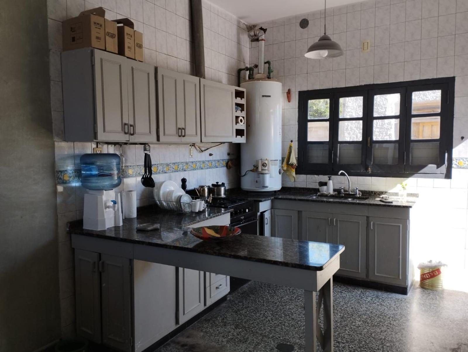 HOSTAL HOUSE REYMON,habitaciones privadas