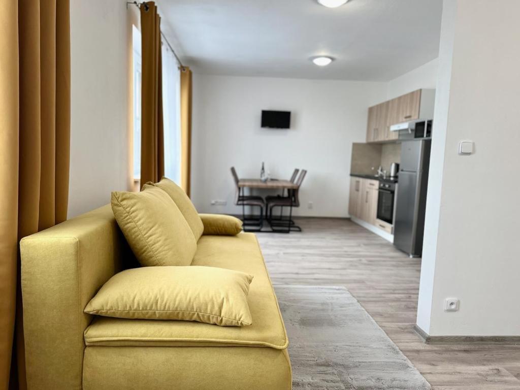 Sky Apartments 511