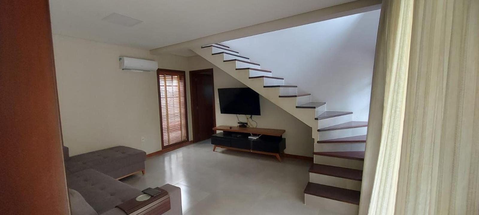 CASA PRAIA DE MARISCAL, BOMBINHAS