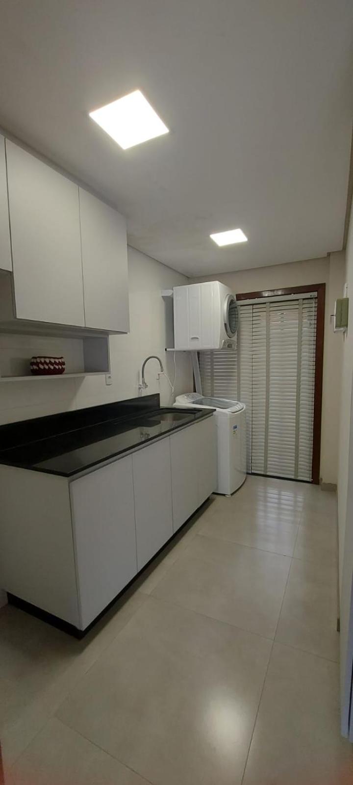CASA PRAIA DE MARISCAL, BOMBINHAS