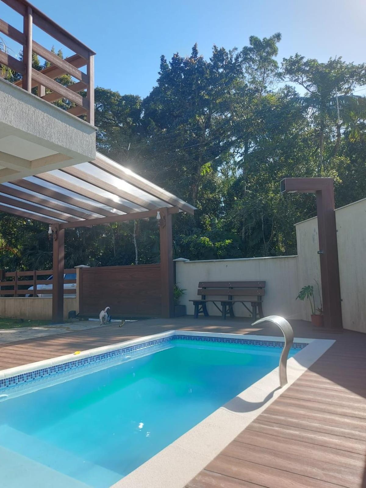 CASA PRAIA DE MARISCAL, BOMBINHAS