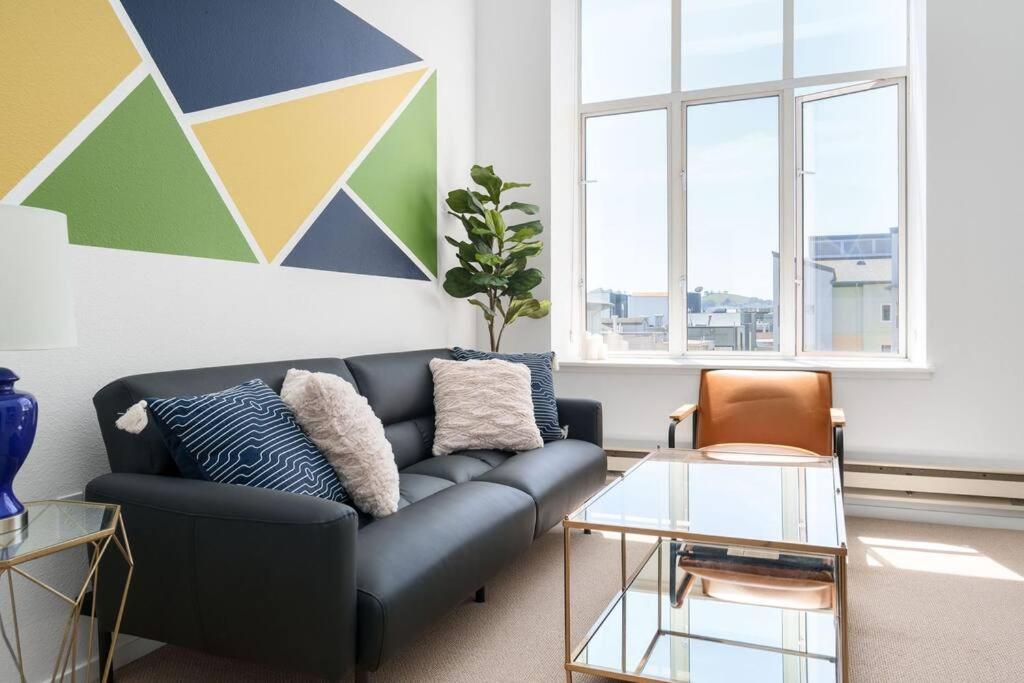 Modern Loft in Mission / Hayes Valley with Parking view 2