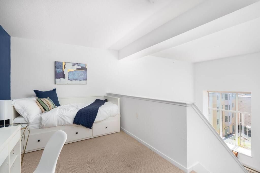 Modern Loft in Mission / Hayes Valley with Parking view 4