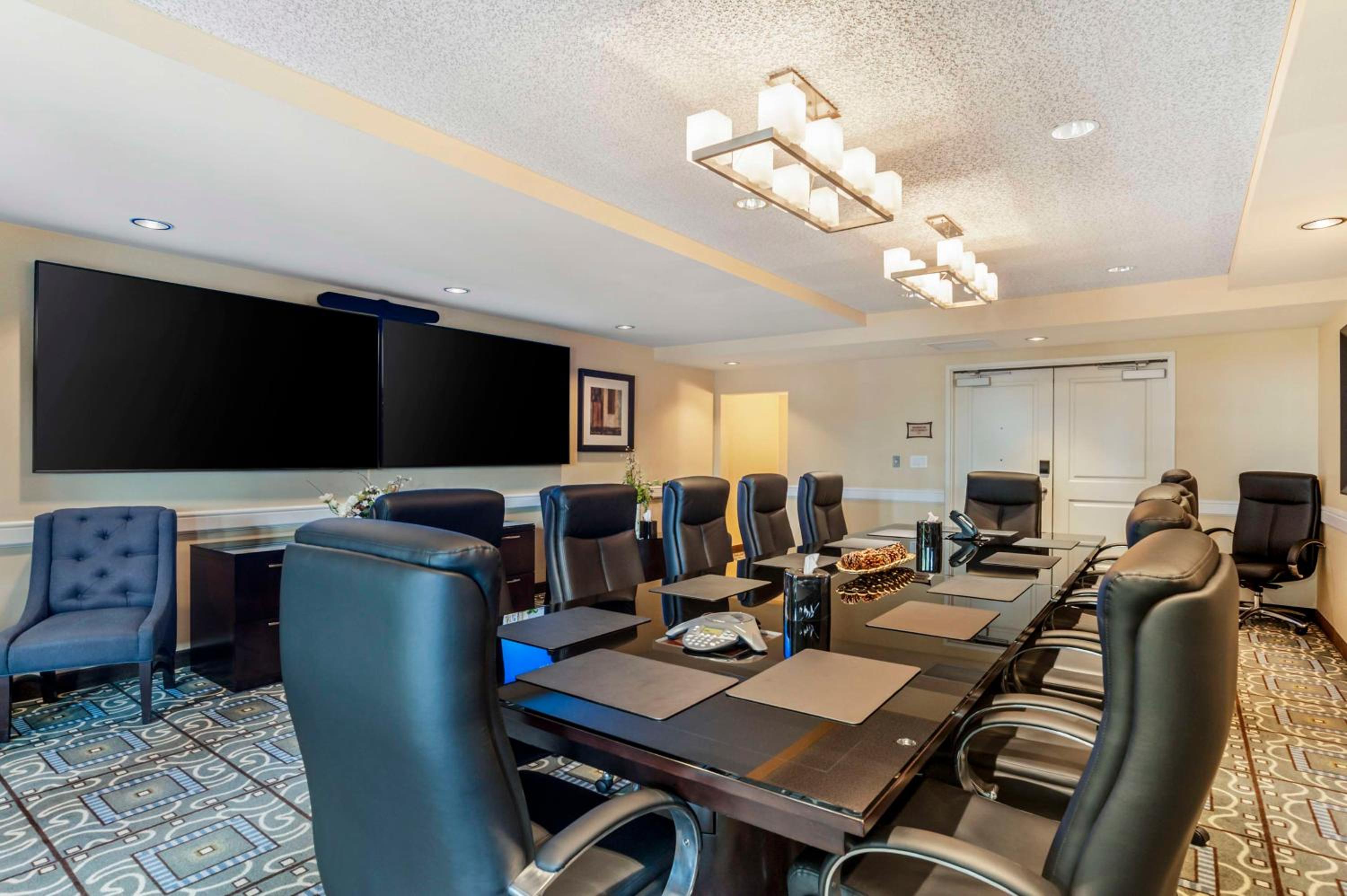 Best Western Plus Marina Gateway Hotel - Property Image 26