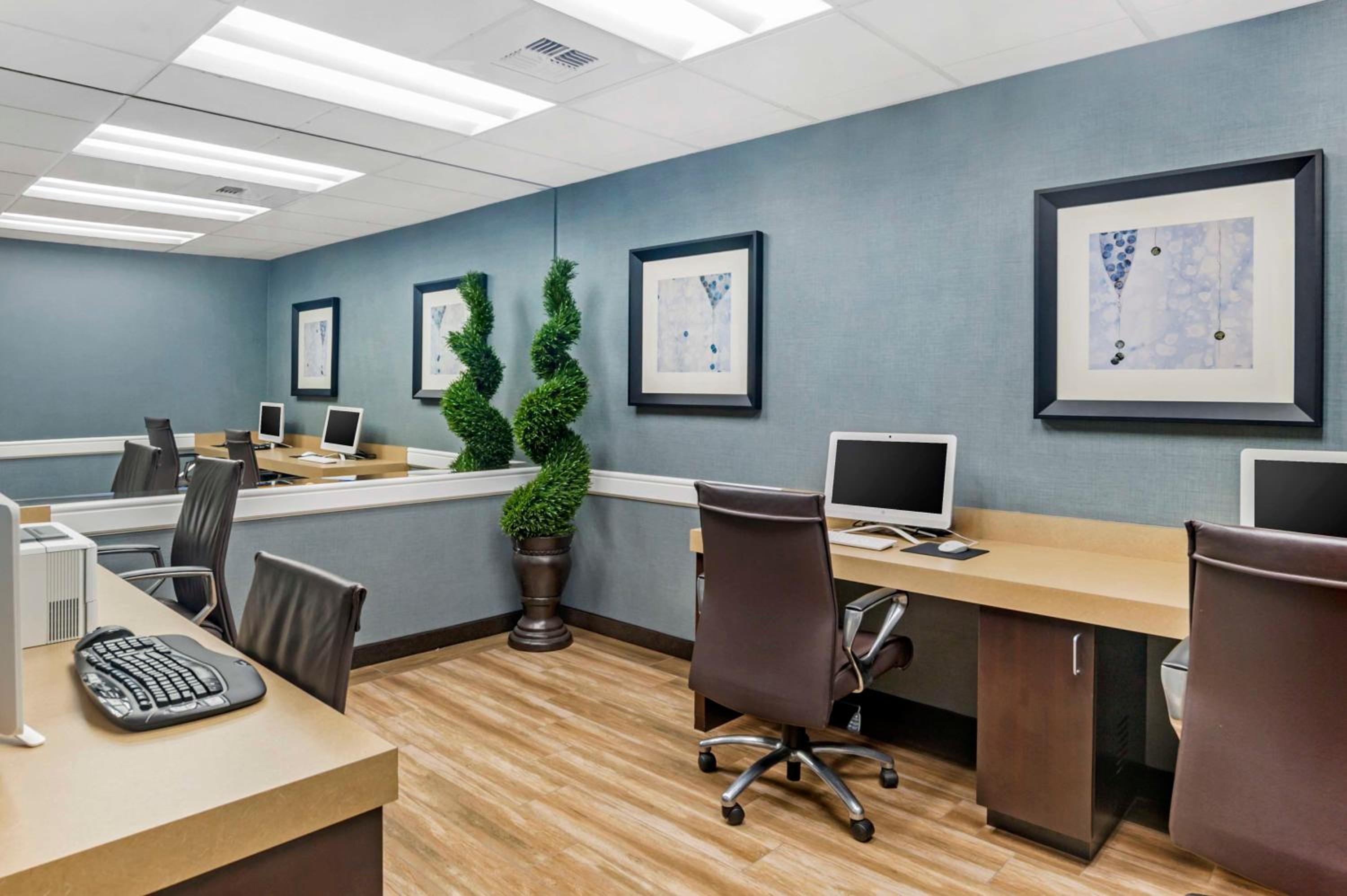 Best Western Plus Marina Gateway Hotel - Property Image 30